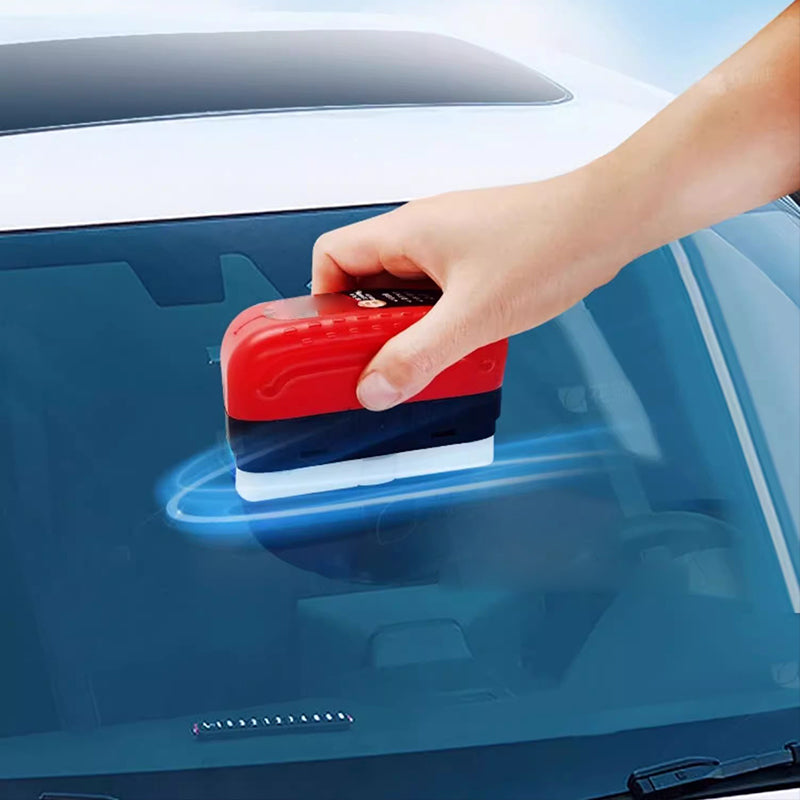 Nettoyer de films d'huile en verre de voiture efficace