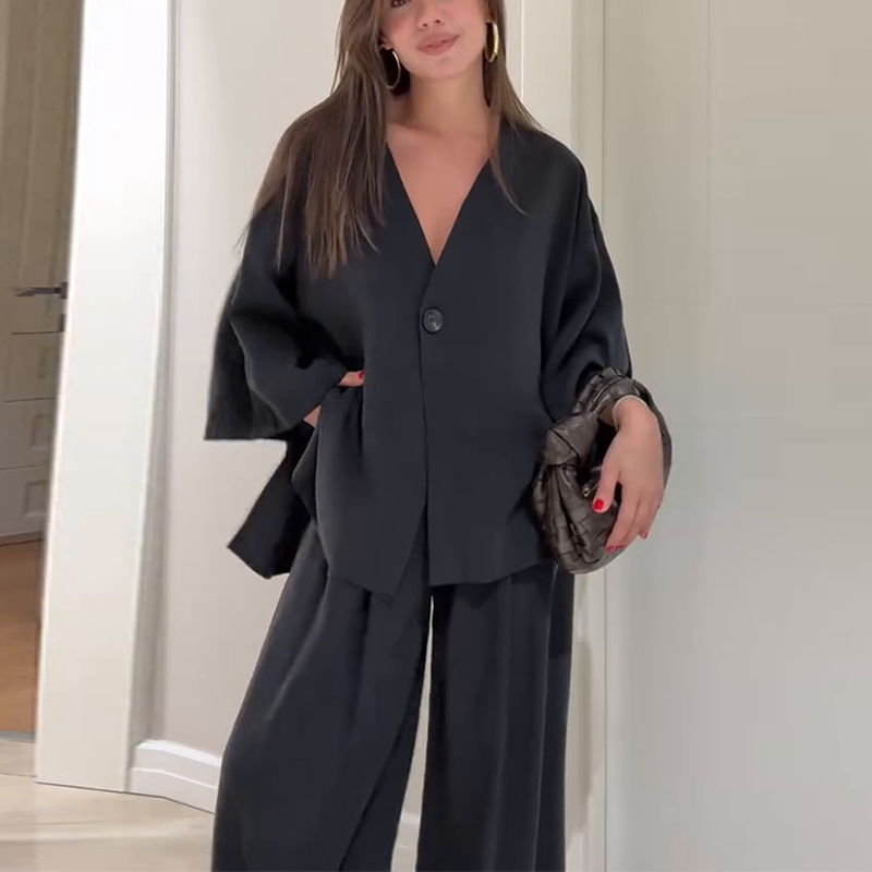 Women's Elegance V-Neck Top & Wide-ben Pants Set