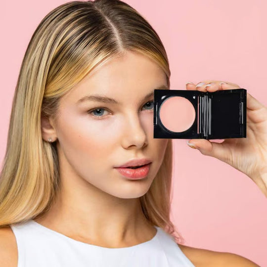 ✨ VIIMEISEN PÄIVÄN TARJOUS - OSTA 1, SAA 1 ILMAISEKSI✨Silmänalusvoide, peitevoide & Kirkastaa tummia silmänalusia