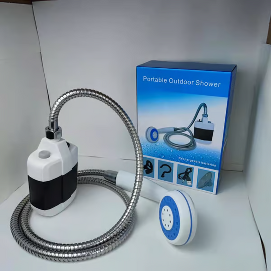 Doccia portatile per il campeggio con pompa dell'acqua