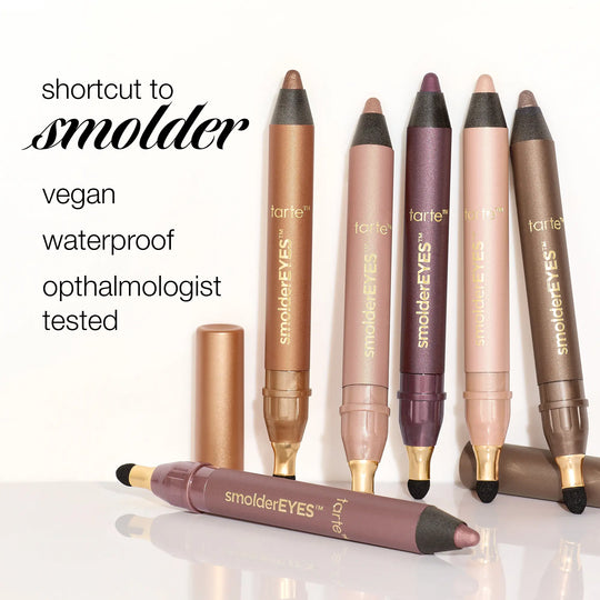 2-in-1 Eye Shadow and Eyeliner with Blending Brush
