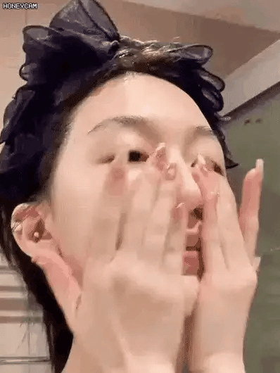 Zlatý kolagénový krém proti vráskam