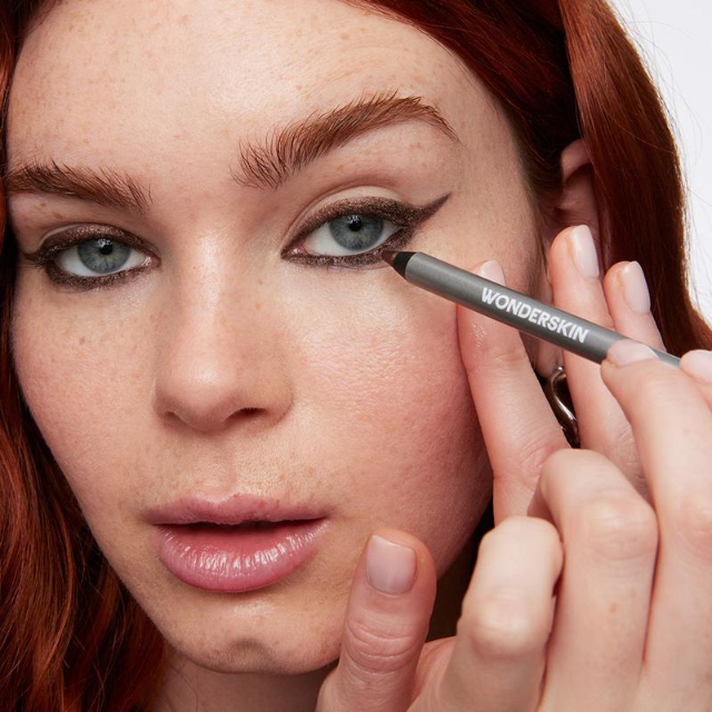 💜OSTA 1, SAA 1 ILMAISEKSI & Ilmainen toimitus💜Vedenpitävä pitkäkestoinen eyeliner-kynä