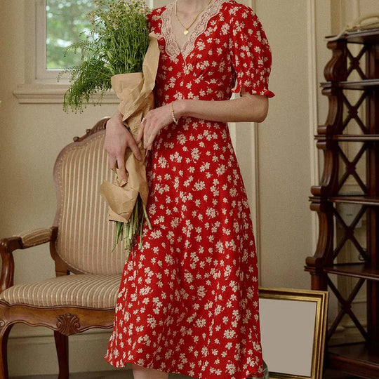 Charming V-neck Lace Trimmed Floral Print Dress - Red