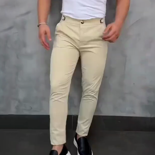 Pantaloni da uomo e allungamento