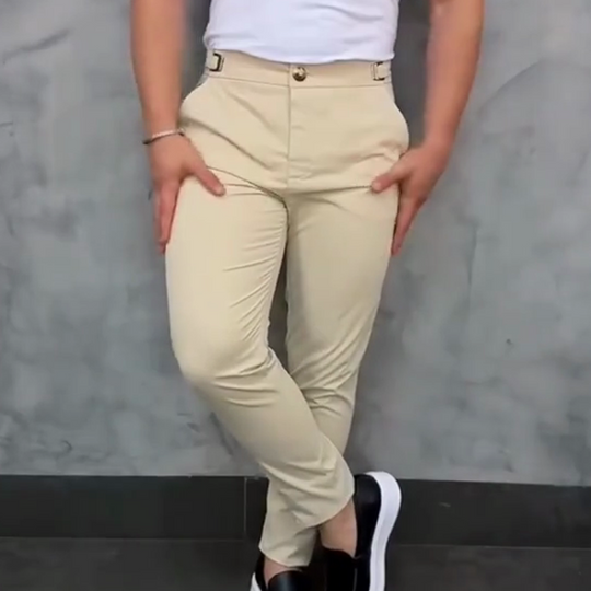 Pantaloni da uomo e allungamento