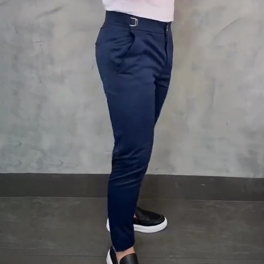 Pantaloni da uomo e allungamento
