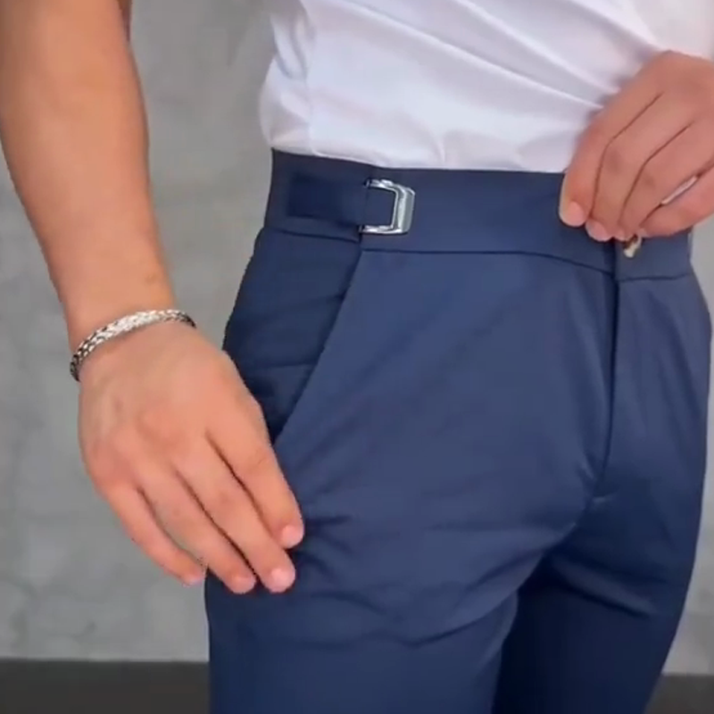 Pantaloni da uomo e allungamento