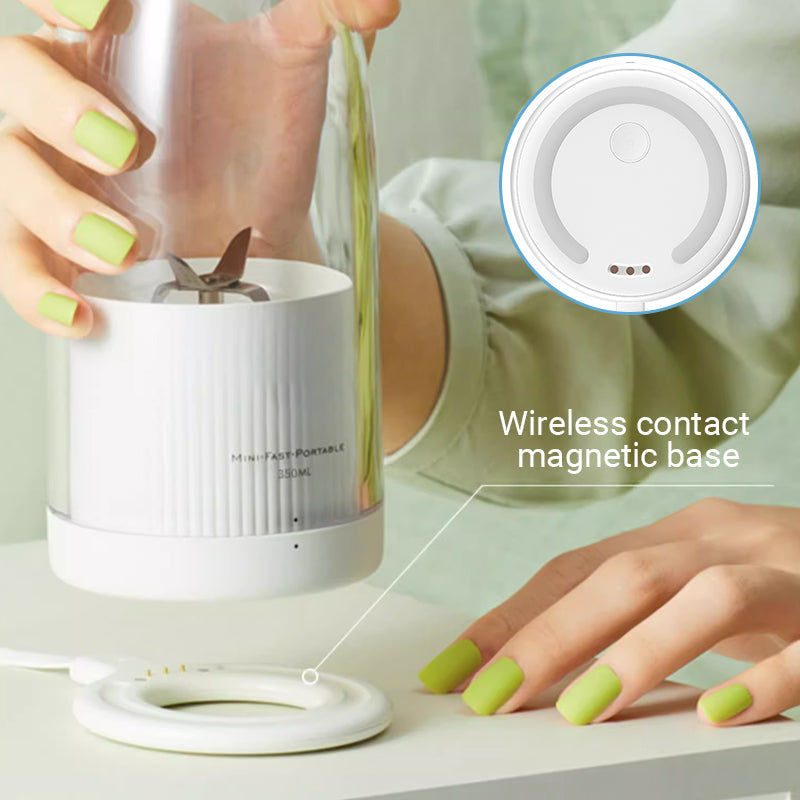 Przenośny blender osobisty z możliwością ładowania w kubku na sok