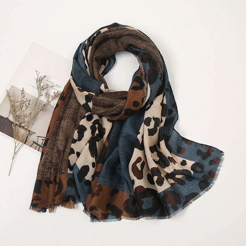 ✨🧣 Versatile Lightweight Leopard Print Shawl Scarf