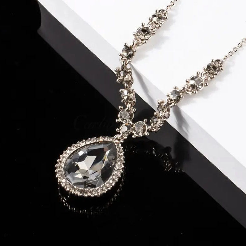Women's Crystal-Like Long Necklace