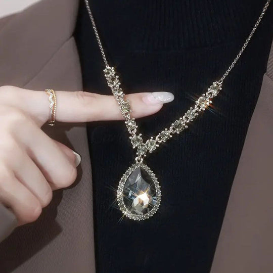 Women's Crystal-Like Long Necklace